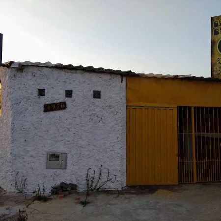 Pensao Hostel Adelaide Ортоландия Экстерьер фото