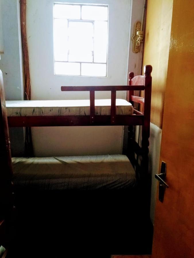 Pensao Hostel Adelaide Ортоландия Экстерьер фото