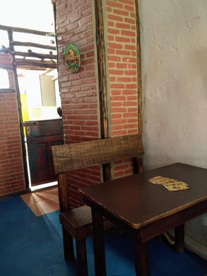 Pensao Hostel Adelaide Ортоландия Экстерьер фото